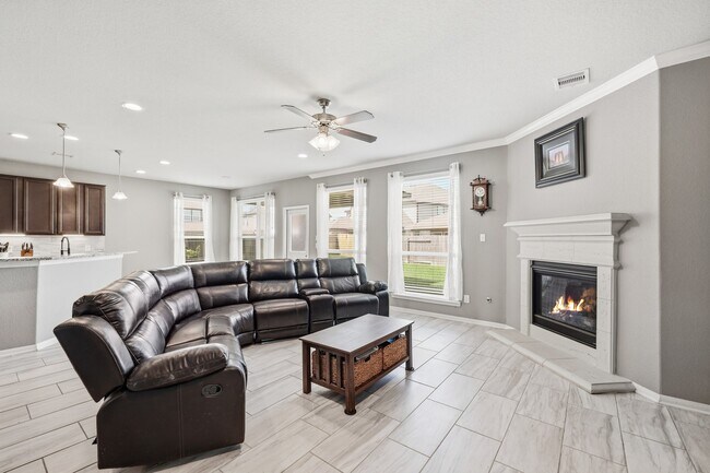 Building Photo - 4538 Buentello Dr
