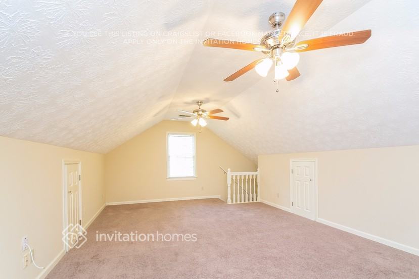 Building Photo - 3761 Apple Way