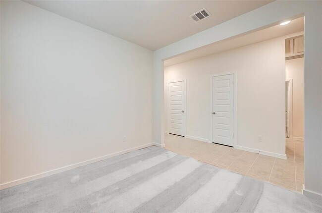 Building Photo - 18822 Fulvetta Haven Way