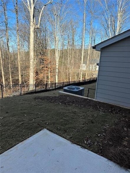 Building Photo - 17 Beech Ln N