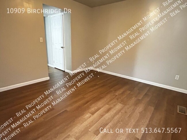 Building Photo - 10909 Birchridge Dr