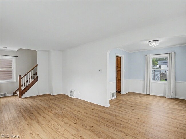 Building Photo - 329 Pierce Ave