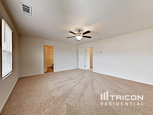 Building Photo - 1017 Hudson Ct
