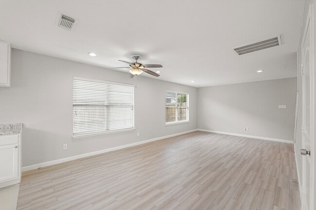 Building Photo - 2934 Cypress Island Dr