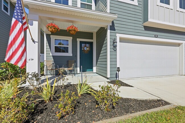 Building Photo - 184 Dahlia Falls Dr
