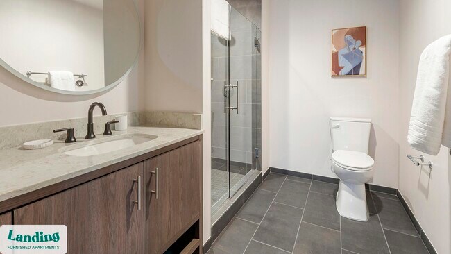 Building Photo - 350 Maple Dr SW