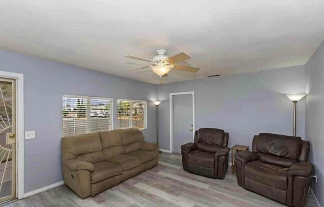 Building Photo - 5280 Allison Ln