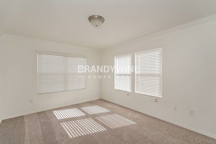 Building Photo - 2708 Barton Spgs Dr