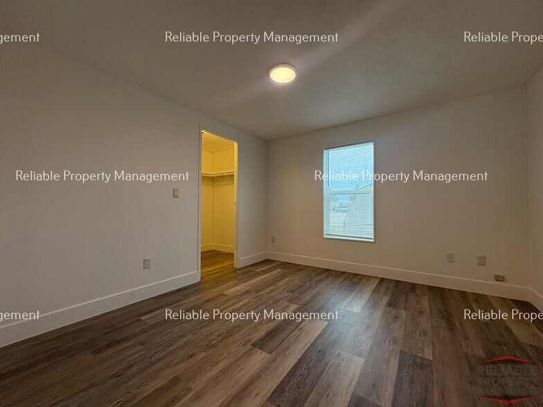 Building Photo - 254 N 700 W