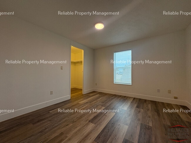 Building Photo - 254 N 700 W