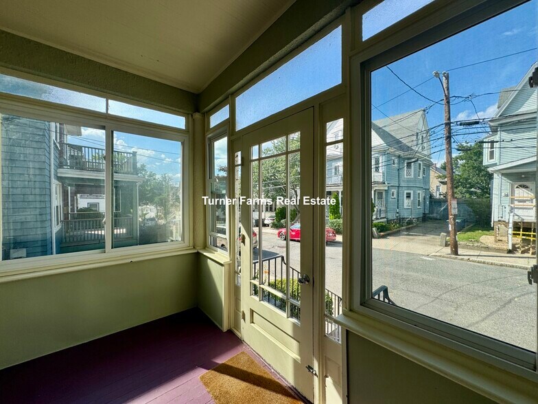 Building Photo - 16 Chetwynd Rd