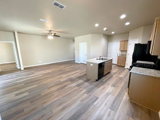 Building Photo - New 2023 Construction 4 Bedroom Home off A...