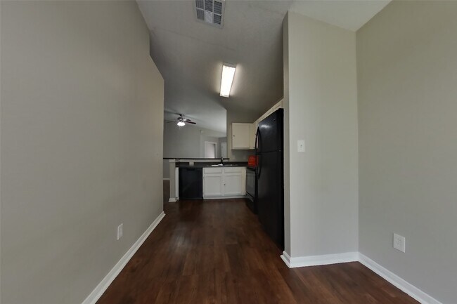 Building Photo - 3150 Kelling St