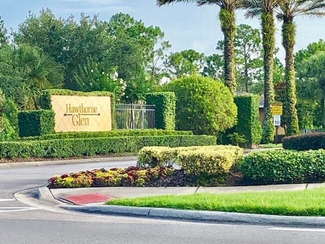 Building Photo - MOVE IN MARCH! Charming 2 Beds 2.5 Bath Townhome! 2 MASTER SUITES! Attached one car garage!! Extr...