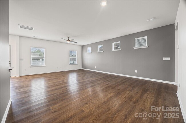 Building Photo - 5775 Soft Shell Dr