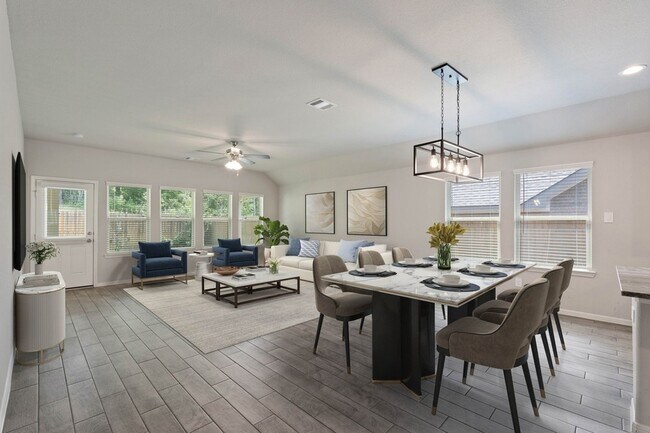 Building Photo - 914 Golden Willow Ln