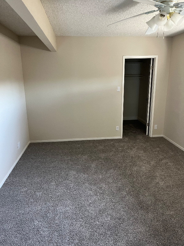 Building Photo - 3533 Woodford Dr