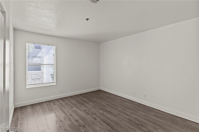 Building Photo - 4200 S Valley View Blvd