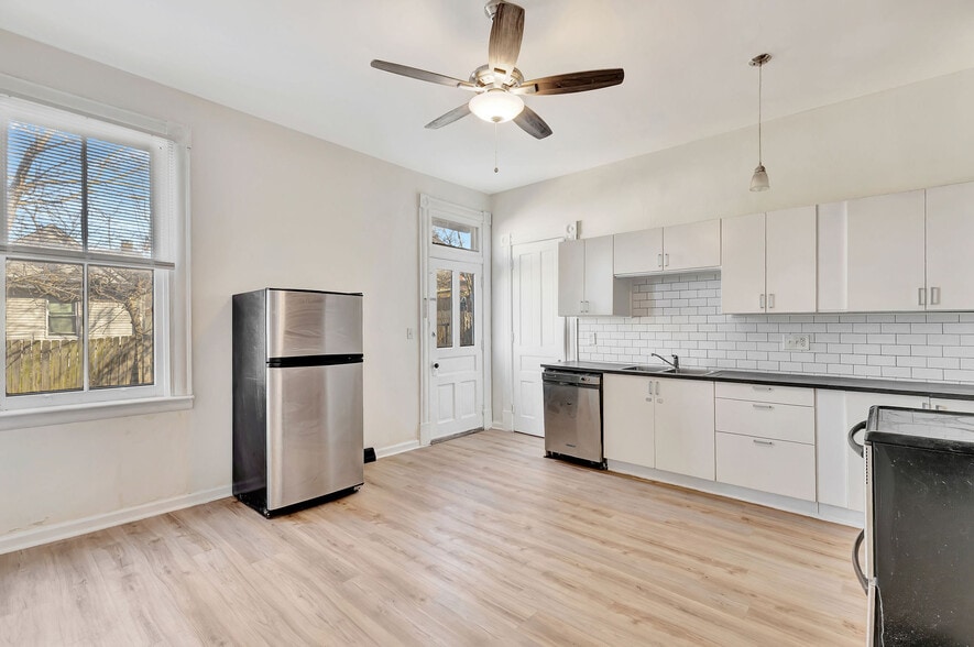 Building Photo - 2030 Scott Blvd