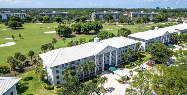 Building Photo - 6097 Balboa Cir