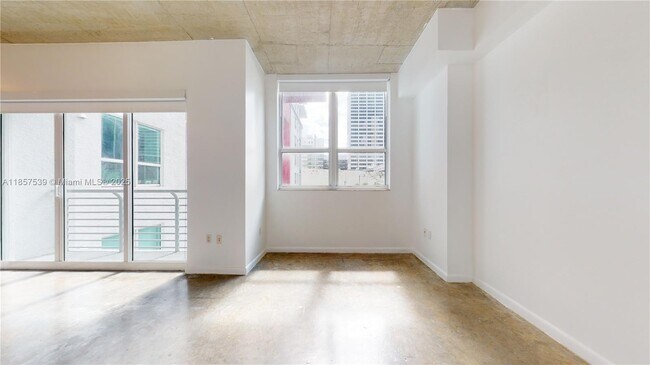 Building Photo - 133 NE 2nd Ave