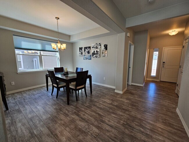 Building Photo - Beautiful 5-bedroom, 5-bathroom home in the desirable Banning Lewis Ranch community!