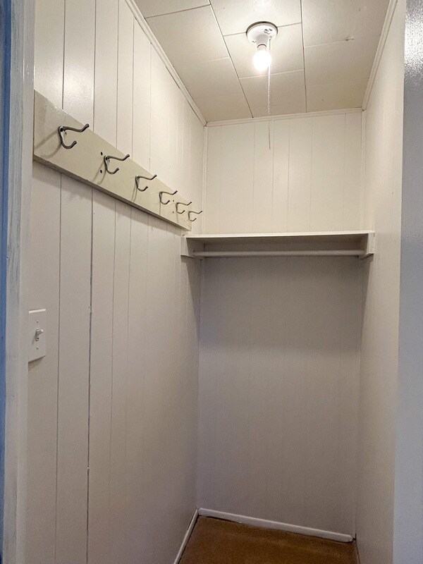 Building Photo - 1404 Wareman Ave