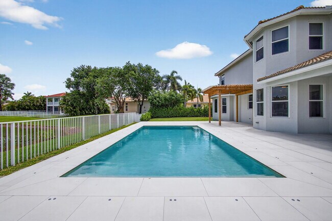Building Photo - 11587 Manatee Bay Ln