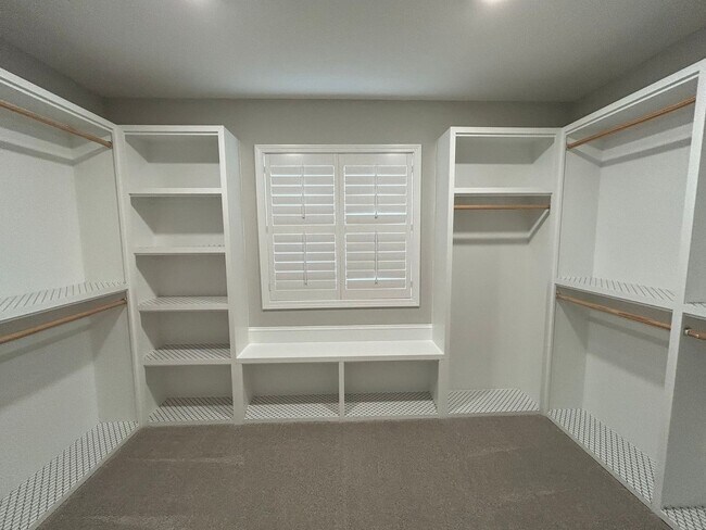 Building Photo - 287 Waystation