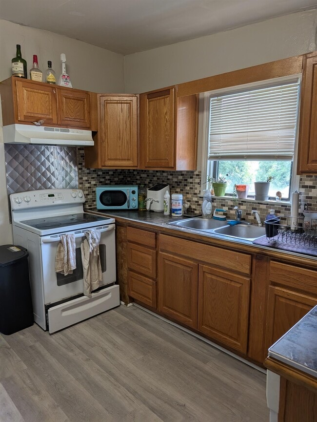 Building Photo - 1513 Atkamire Dr