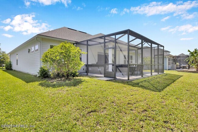 Building Photo - 323 Glenneyre Cir