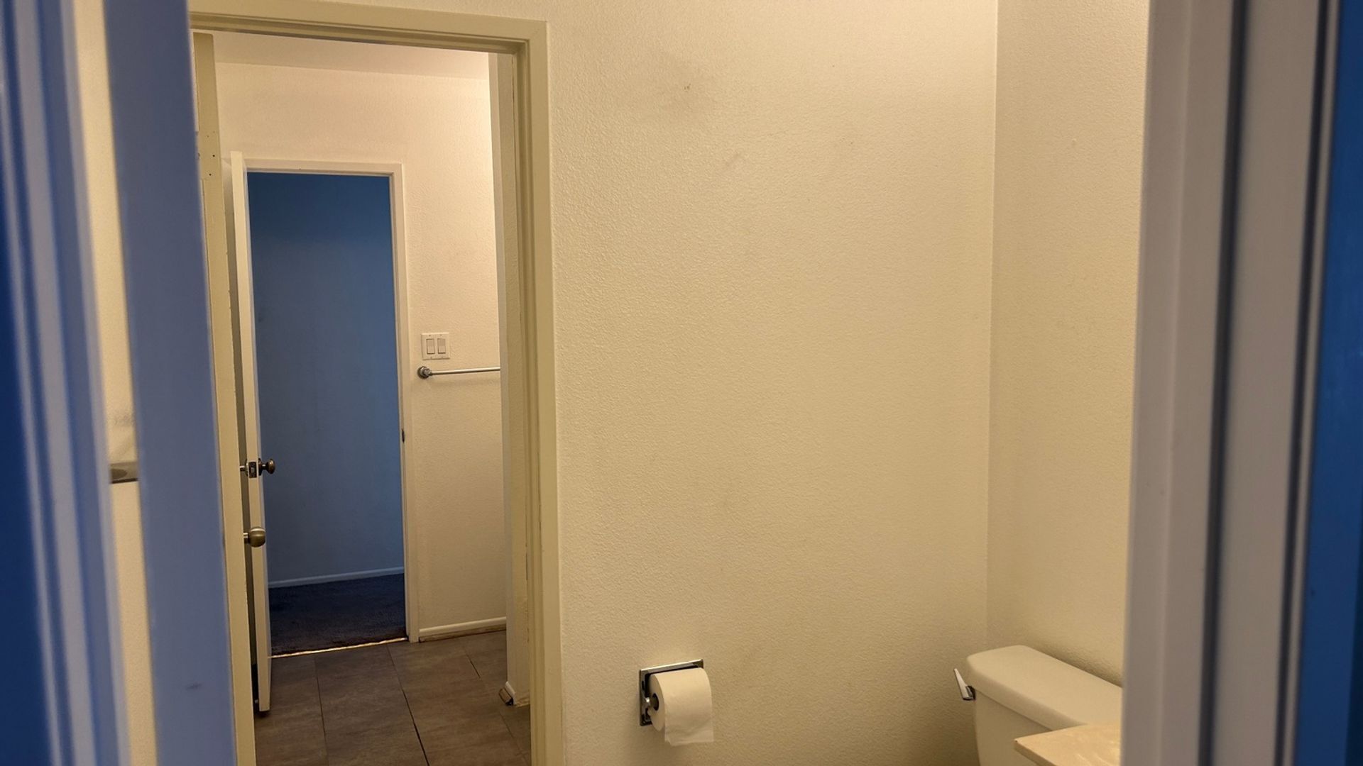 Building Photo - 4485 E Harmon Ave