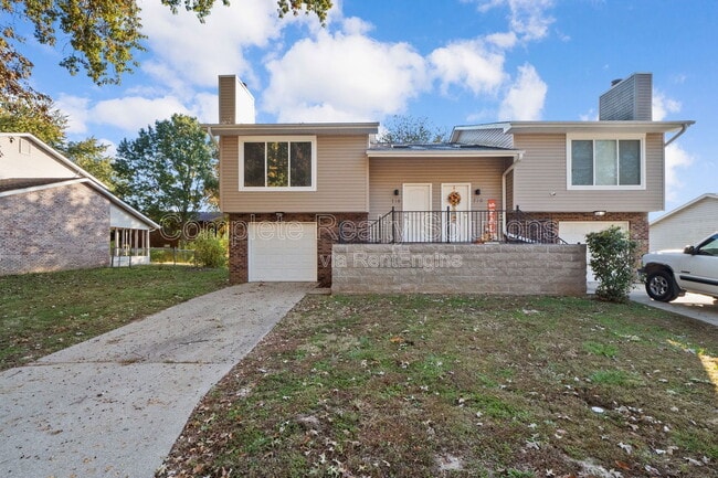 Building Photo - 716 Plankway Dr