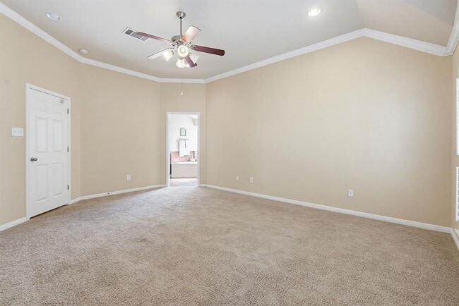 Building Photo - 16305 Almaden Dr