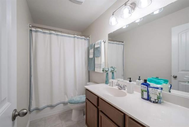 Building Photo - 1101 Riverstone Trl