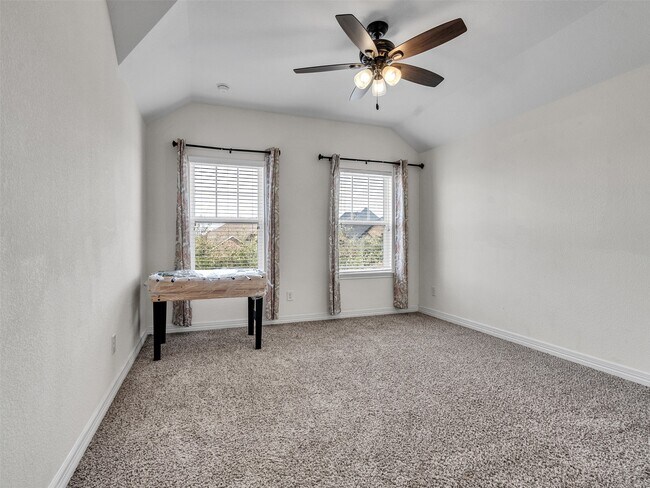 Building Photo - 11066 Walts Run Ln