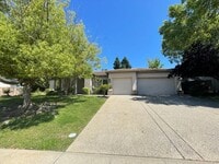 Building Photo - Stunning 4-Bedroom Home in Prime Folsom Location