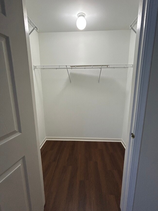 Building Photo - 2300 Woodside Dr