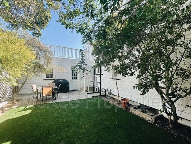 Building Photo - 277 B Ave