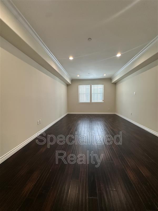 Building Photo - 10921 Whipple St