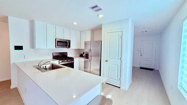 Building Photo - 3113 Courtney Flower Dr