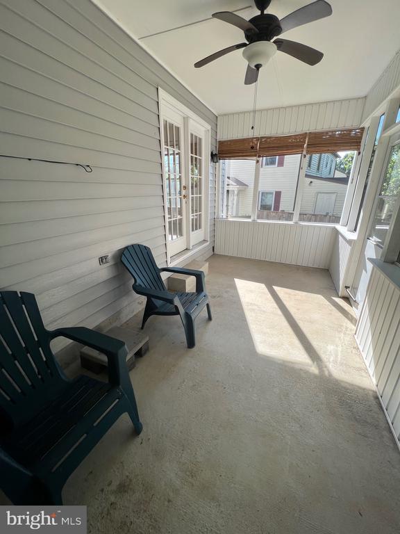 Building Photo - 34 Standish Ct