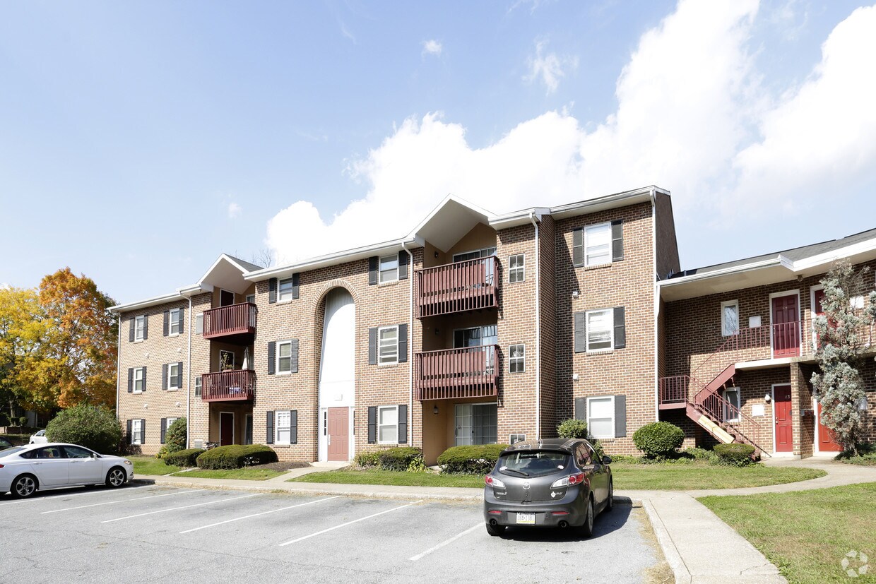 Village Of Pineford Apartments Middletown Village Of Pineford Apartments Middletown
