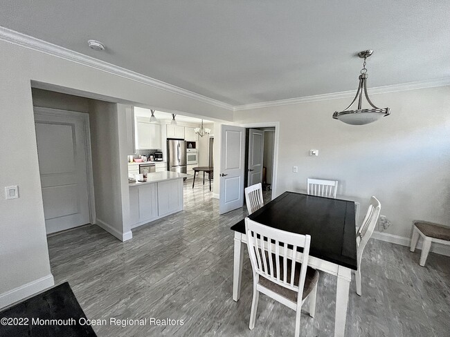 Building Photo - 101 15th Ave