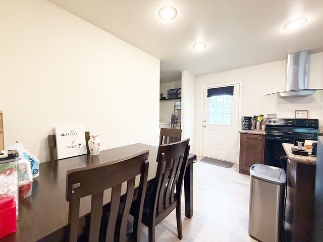 Building Photo - 108 N Cambrian Ave