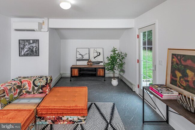 Building Photo - 3051 Lawrenceville Rd