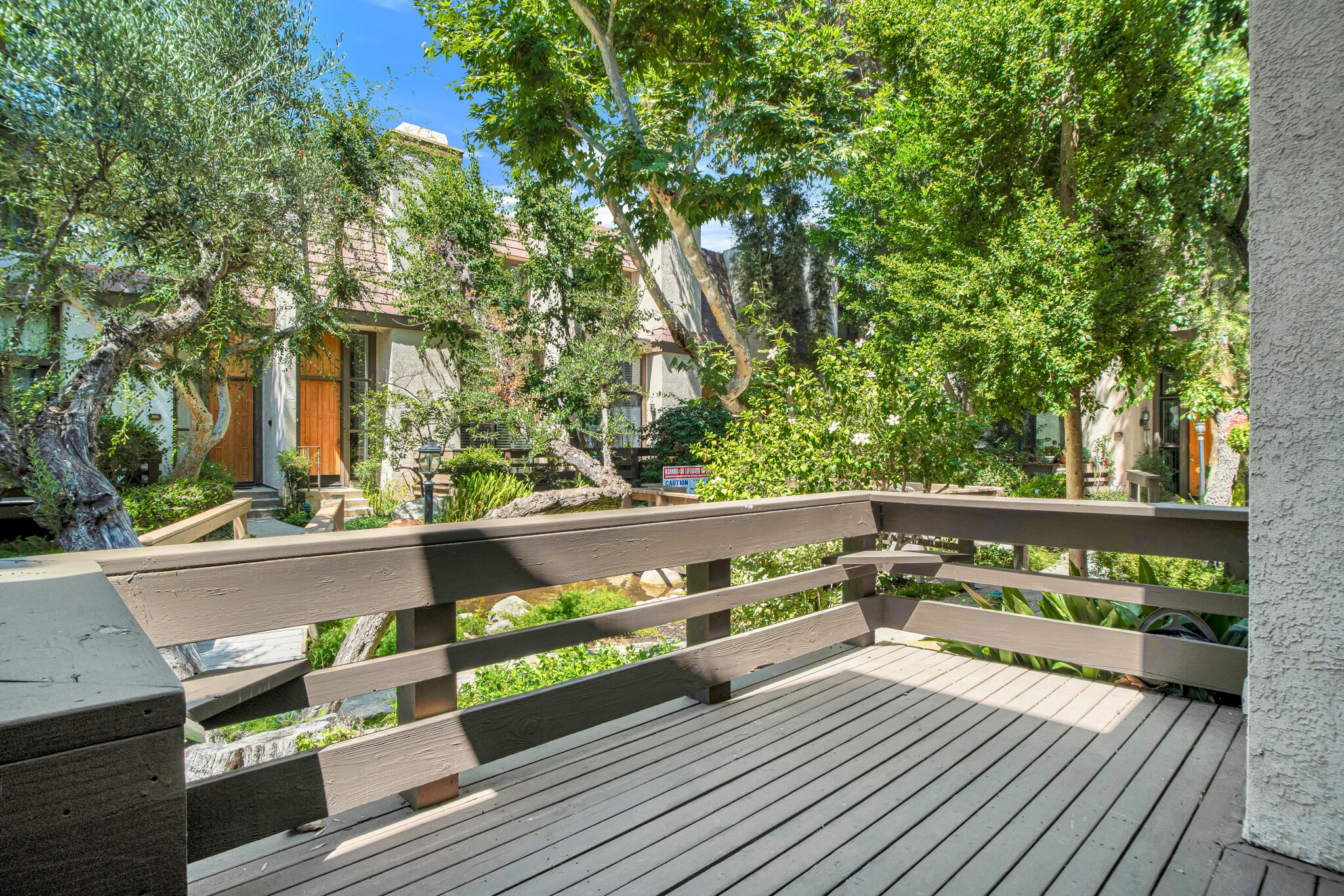Patio - 9000 Vanalden Ave
