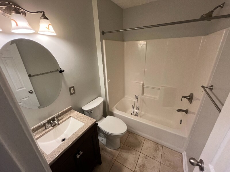 Building Photo - 225 Sherando Cir