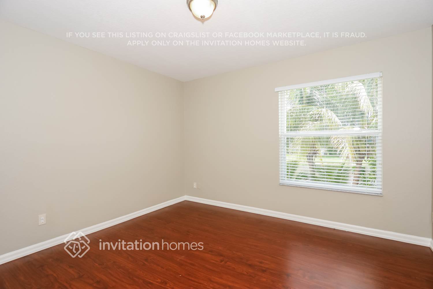 Building Photo - 9066 Silver Glen Way
