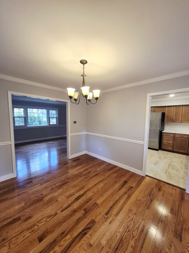 Building Photo - 2402 Fon Du Lac Rd